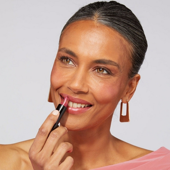 🦋 Laura Geller Italian Marble Lipstick (in Honey Bun) - Picture 8 of 13